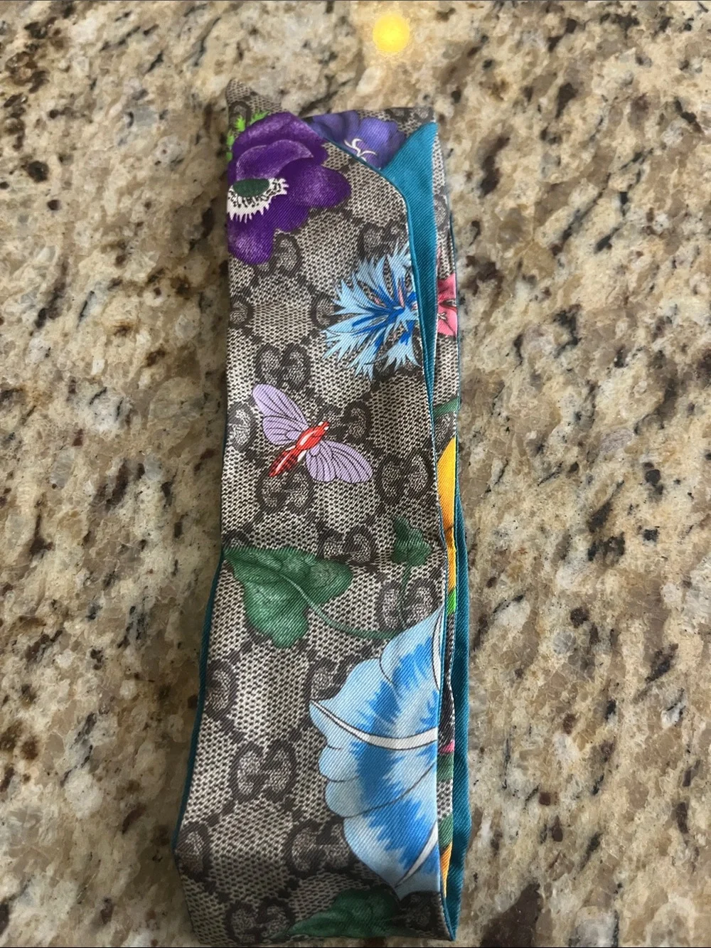 Gucci Floral Silk Twilly Scarf in Multicolor - Picture 3 of 4